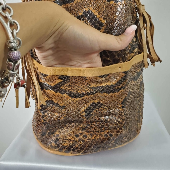 Vintage Snakeskin 1970s Brown Drawstring  Satchel Crossbody Handbag - Picture 9 of 10